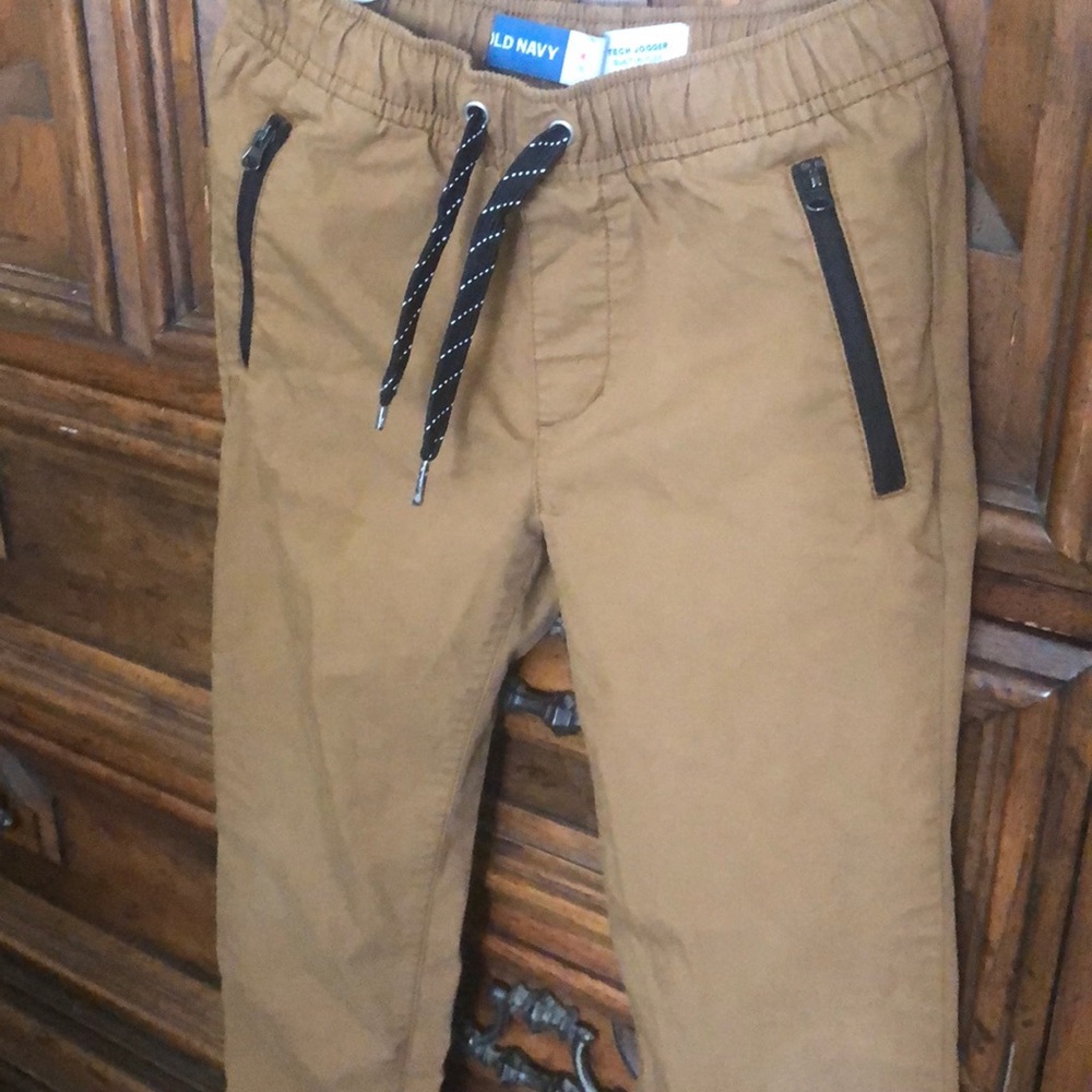 Brown Old Navy jogger pants